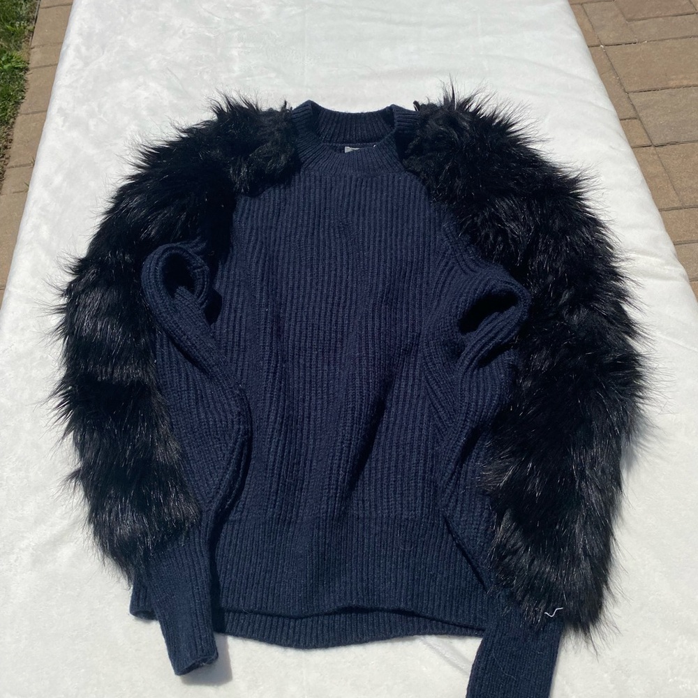 H&M Black Crew Neck Sweater with Faux Fur Sleeves